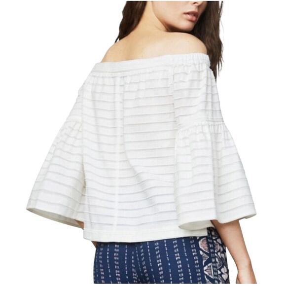 BCBGMAXARIA Eavan Off-the-Shoulder 3/4 Bell-Sleeve Top Size Medium - Picture 2 of 8